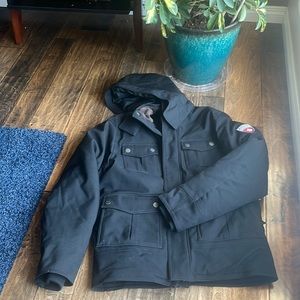 Roots winter coat. Like new condition.